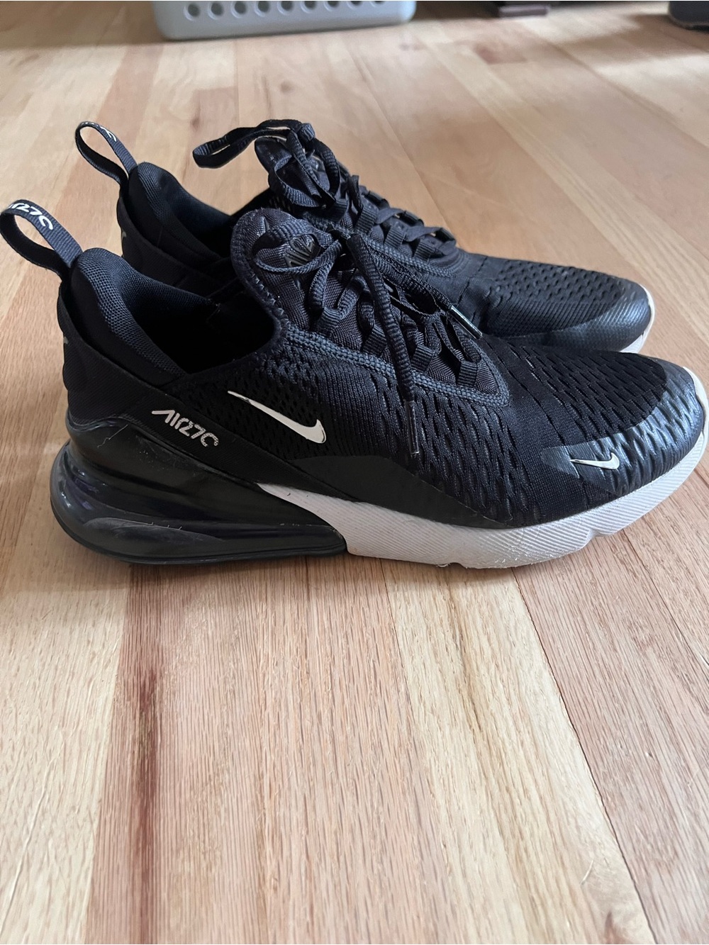 Nike Black/White Air Max 270 Low-Top Sneakers